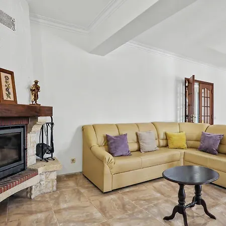 Casa Avo Judite - Castelo * Обидуш